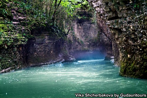 ekskursii-tury-otdyh-v-gruzii-kanjon-martvili